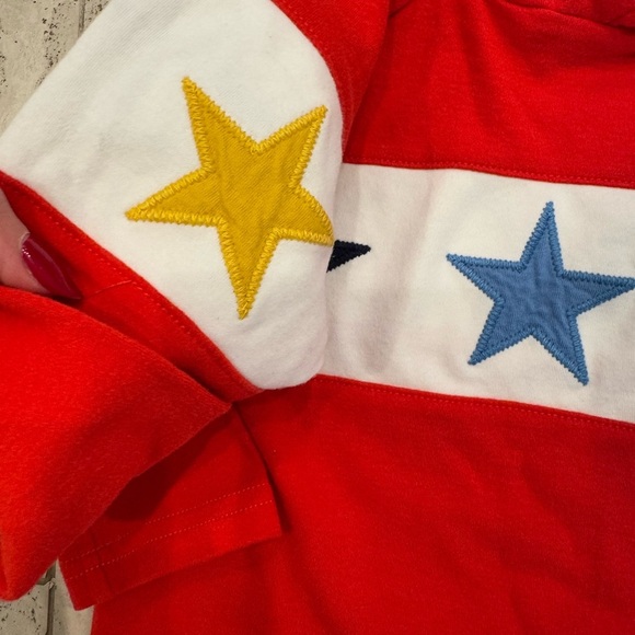 Mini Boden Appliqué Star Hoodie for Kids - Picture 3 of 5
